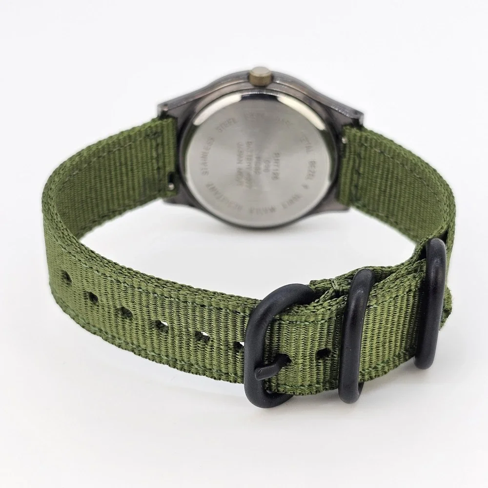 Men's Watch 37MM Black Dial Date‎ New Army Green Nylon Bands New Battery